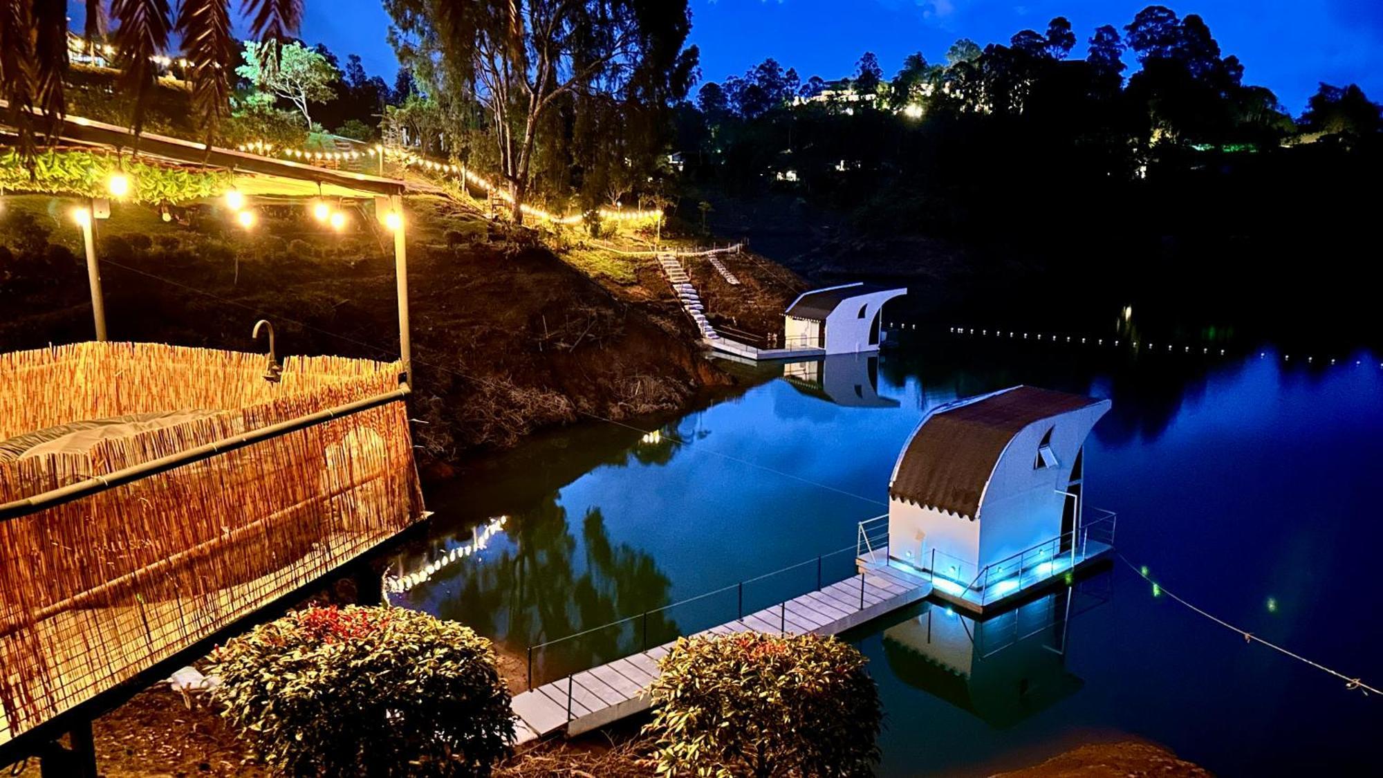 Casa Flotante La Trinidad Hotel Guatapé Exterior foto